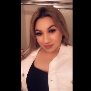 Meet your Posher, Marie